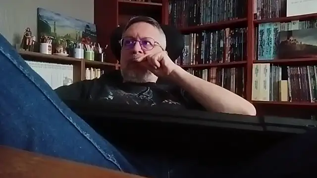 Snapshot of Mandra_is_a_whore chatting on November 2025 12:56:01 PM Mandra is a whore online show from November 2025 12:56:01 PM