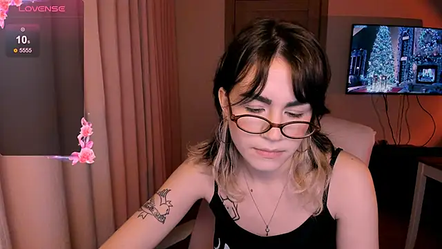 Snapshot of _selectrra chatting on December 2024 02:34:02 PM  selectrra online show from December 2024 02:34:02 PM