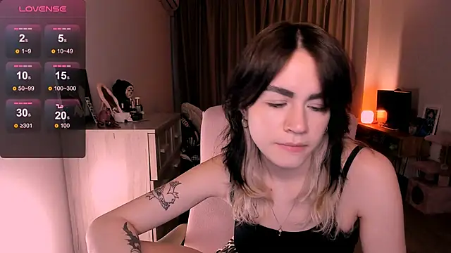 Snapshot of _selectrra chatting on March 2025 02:48:02 PM  selectrra online show from March 2025 02:48:02 PM