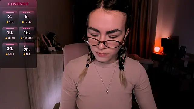 Snapshot of _selectrra chatting on March 2025 12:25:01 PM  selectrra online show from March 2025 12:25:01 PM