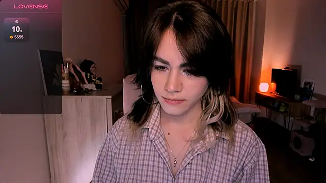 Snapshot of _selectrra chatting on March 2025 01:37:02 PM  selectrra online show from March 2025 01:37:02 PM