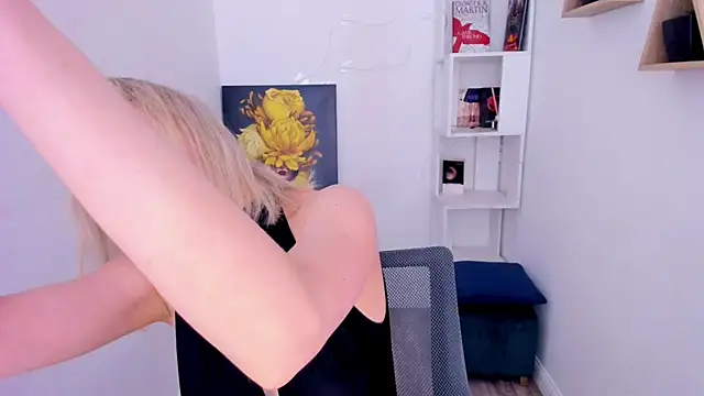 FloweryLove 1 online show from March 2025 07:25:01 PM