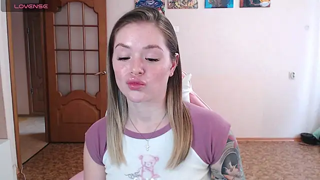 miaacatt online show from March 2026 09:04:01 AM