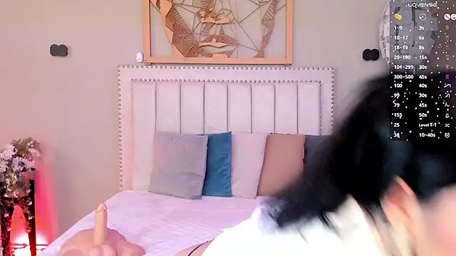 Paula Desousa online show from March 2026 07:30:02 PM