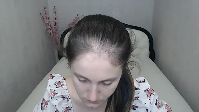Holliy Cooper online show from July 2026 08:38:01 AM