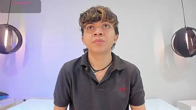 Lucaas King online show from January 2025 11:43:02 AM