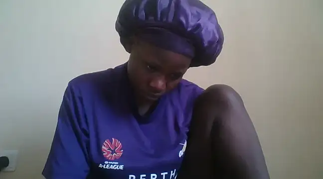 Snapshot of prettychic5 chatting on December 2024 08:39:02 AM prettychic5 online show from December 2024 08:39:02 AM