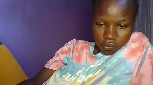 Snapshot of prettychic5 chatting on February 2025 08:17:02 AM prettychic5 online show from February 2025 08:17:02 AM