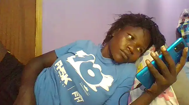 Snapshot of prettychic5 chatting on March 2025 02:40:01 PM prettychic5 online show from March 2025 02:40:01 PM