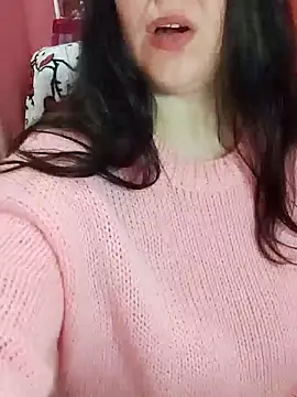 Snapshot of ErikaVlovely chatting on November 2025 01:48:02 AM ErikaVlovely online show from November 2025 01:48:02 AM