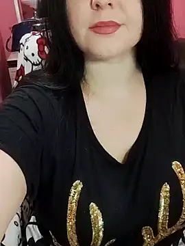 Snapshot of ErikaVlovely chatting on November 2025 01:48:01 AM ErikaVlovely online show from November 2025 01:48:01 AM