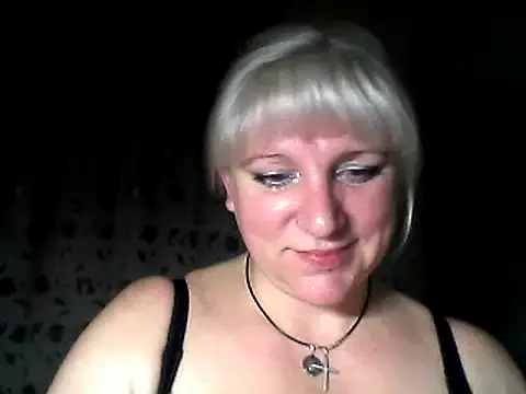 Snapshot of MeilomaWesa chatting on December 2024 09:00:02 PM MeilomaWesa online show from December 2024 09:00:02 PM