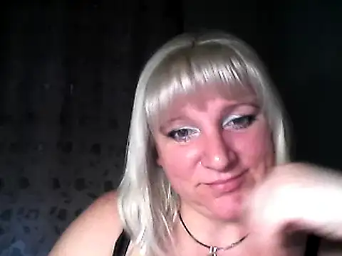 Snapshot of MeilomaWesa chatting on December 2024 11:29:01 AM MeilomaWesa online show from December 2024 11:29:01 AM