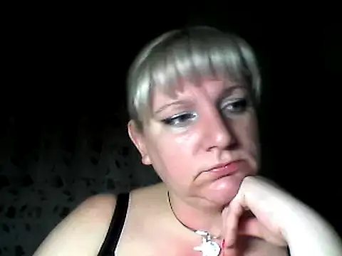 Snapshot of MeilomaWesa chatting on January 2025 10:52:01 PM MeilomaWesa online show from January 2025 10:52:01 PM