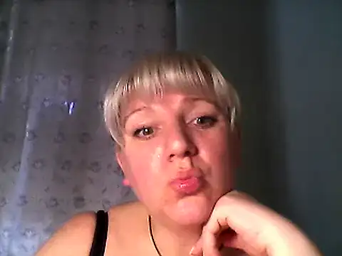 Snapshot of MeilomaWesa chatting on February 2025 10:20:02 AM MeilomaWesa online show from February 2025 10:20:02 AM