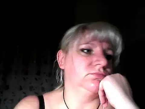 Snapshot of MeilomaWesa chatting on February 2025 07:44:01 PM MeilomaWesa online show from February 2025 07:44:01 PM