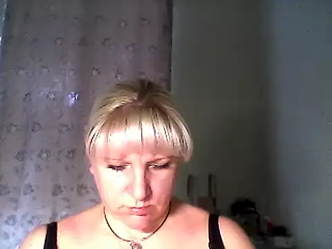 Snapshot of MeilomaWesa chatting on February 2025 06:18:01 AM MeilomaWesa online show from February 2025 06:18:01 AM