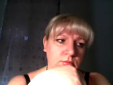 Snapshot of MeilomaWesa chatting on February 2025 05:45:01 AM MeilomaWesa online show from February 2025 05:45:01 AM