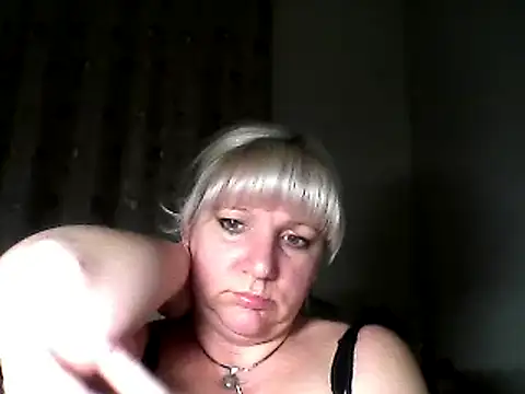 Snapshot of MeilomaWesa chatting on February 2025 08:19:02 PM MeilomaWesa online show from February 2025 08:19:02 PM