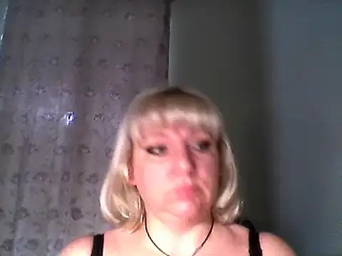 Snapshot of MeilomaWesa chatting on March 2025 10:33:02 AM MeilomaWesa online show from March 2025 10:33:02 AM