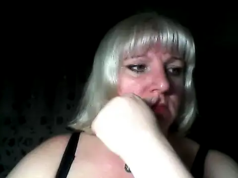 Snapshot of MeilomaWesa chatting on March 2025 05:25:02 PM MeilomaWesa online show from March 2025 05:25:02 PM