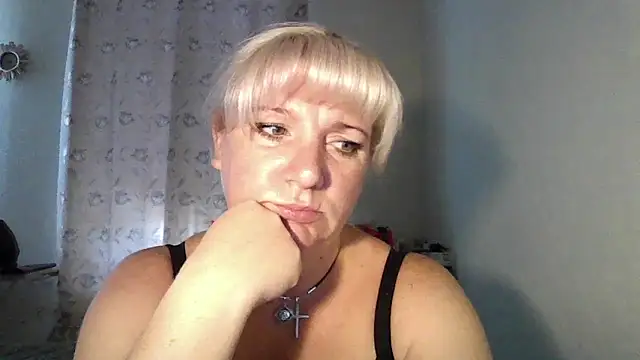 Snapshot of MeilomaWesa chatting on September 2025 06:57:02 AM MeilomaWesa online show from September 2025 06:57:02 AM