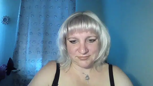 Snapshot of MeilomaWesa chatting on October 2025 10:56:02 AM MeilomaWesa online show from October 2025 10:56:02 AM