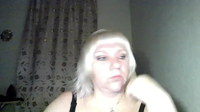 Snapshot of MeilomaWesa chatting on October 2025 09:33:01 PM MeilomaWesa online show from October 2025 09:33:01 PM