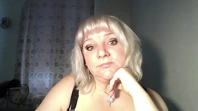 Snapshot of MeilomaWesa chatting on November 2025 07:20:01 AM MeilomaWesa online show from November 2025 07:20:01 AM