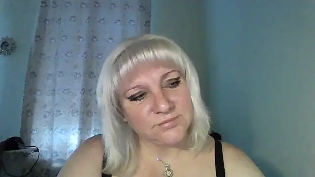 Snapshot of MeilomaWesa chatting on November 2025 10:54:02 AM MeilomaWesa online show from November 2025 10:54:02 AM