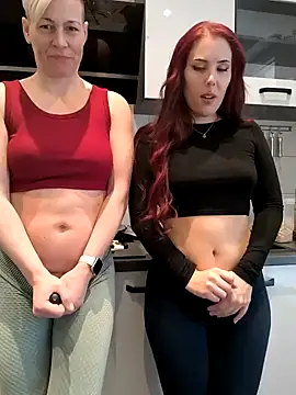 Snapshot of DarleenHot chatting on January 2025 09:04:01 AM DarleenHot online show from January 2025 09:04:01 AM