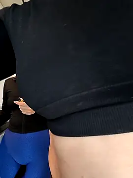 Snapshot of DarleenHot chatting on December 2025 08:52:02 AM DarleenHot online show from December 2025 08:52:02 AM