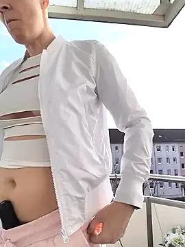 Snapshot of DarleenHot chatting on February 2026 01:15:02 PM DarleenHot online show from February 2026 01:15:02 PM