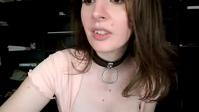 Snapshot of sophia_leurre chatting on February 2025 04:06:01 AM sophia leurre online show from February 2025 04:06:01 AM