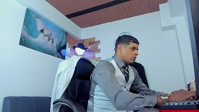 vincen jose online show from February 2025 02:22:02 AM