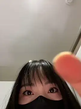 Snapshot of Asia-Lynn chatting on December 2024 10:30:01 AM Asia-Lynn online show from December 2024 10:30:01 AM