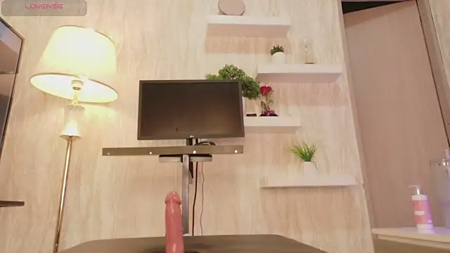 SussyRoss online show from March 2026 04:02:02 PM