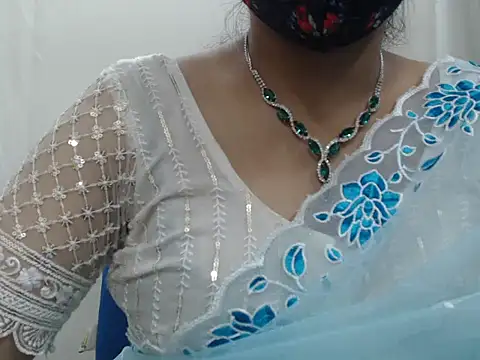 Snapshot of Lovely_Siri_23 chatting on December 2025 08:34:01 AM Lovely Siri 23 online show from December 2025 08:34:01 AM