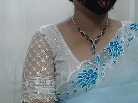 Snapshot of Lovely_Siri_23 chatting on December 2025 07:17:01 AM Lovely Siri 23 online show from December 2025 07:17:01 AM