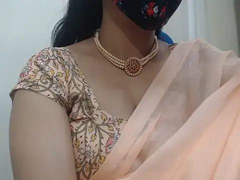 Snapshot of Lovely_Siri_23 chatting on December 2025 06:23:01 PM Lovely Siri 23 online show from December 2025 06:23:01 PM