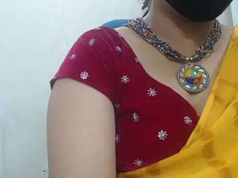 Snapshot of Lovely_Siri_23 chatting on July 2026 05:37:02 PM Lovely Siri 23 online show from July 2026 05:37:02 PM