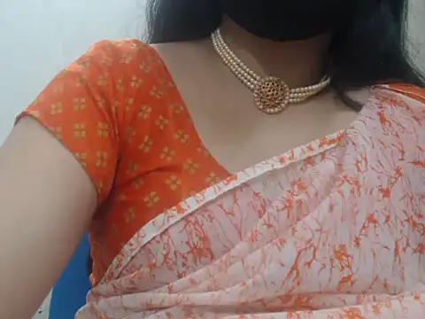 Snapshot of Lovely_Siri_23 chatting on July 2026 05:11:01 AM Lovely Siri 23 online show from July 2026 05:11:01 AM