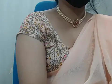 Snapshot of Lovely_Siri_23 chatting on July 2026 08:52:02 PM Lovely Siri 23 online show from July 2026 08:52:02 PM