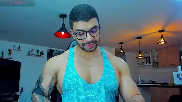 Snapshot of Michael_Diamond chatting on February 2025 04:04:01 AM Michael Diamond online show from February 2025 04:04:01 AM