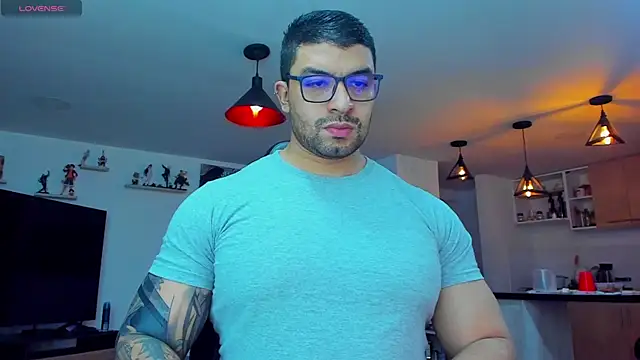 Snapshot of Michael_Diamond chatting on February 2025 02:44:02 AM Michael Diamond online show from February 2025 02:44:02 AM