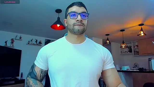 Snapshot of Michael_Diamond chatting on February 2025 02:08:02 AM Michael Diamond online show from February 2025 02:08:02 AM