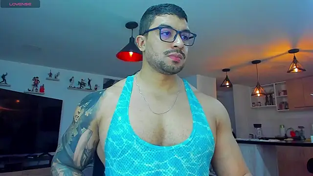 Snapshot of Michael_Diamond chatting on March 2025 02:05:01 AM Michael Diamond online show from March 2025 02:05:01 AM