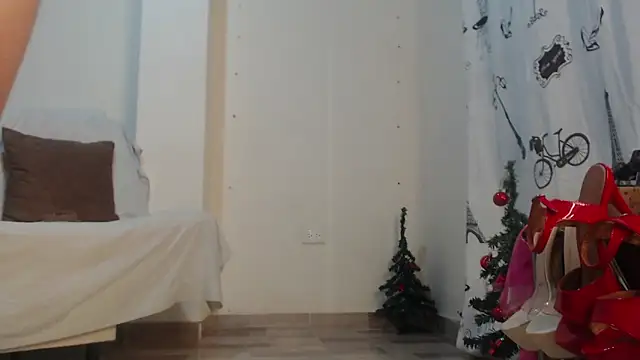 Snapshot of ammarahot7777 chatting on December 2025 01:48:02 AM ammarahot7777 online show from December 2025 01:48:02 AM