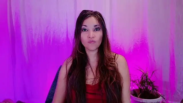 DivineLynn online show from January 2025 02:25:01 PM