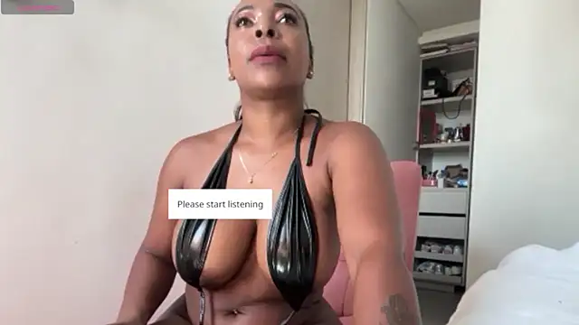 Snapshot of hanarousse chatting on November 2025 02:41:01 PM hanarousse online show from November 2025 02:41:01 PM